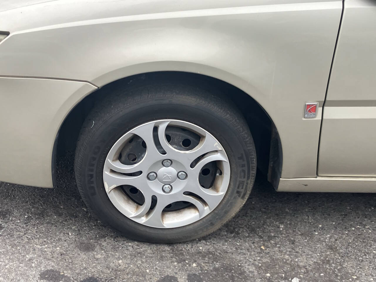 Used 2004 Saturn ION Level 2 FWD image 13