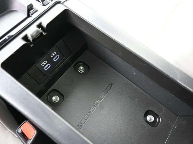 Used 2024 Toyota Prius XLE image 22