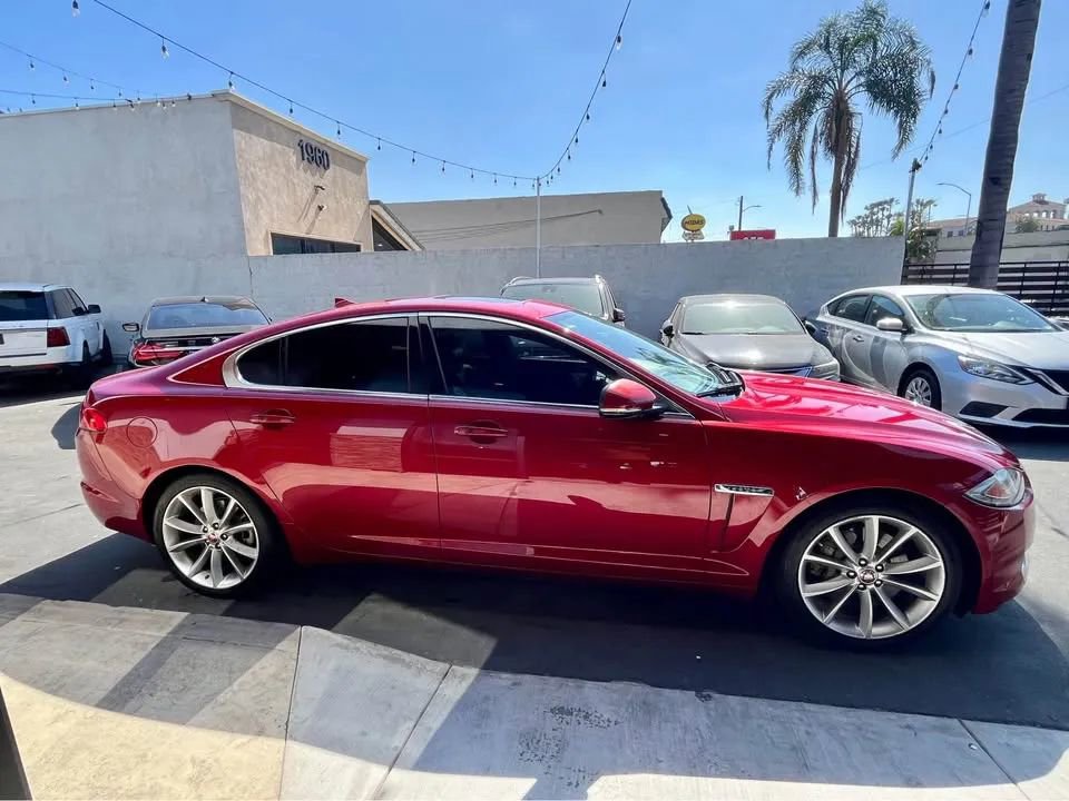 Used 2015 Jaguar XF Portfolio image 5