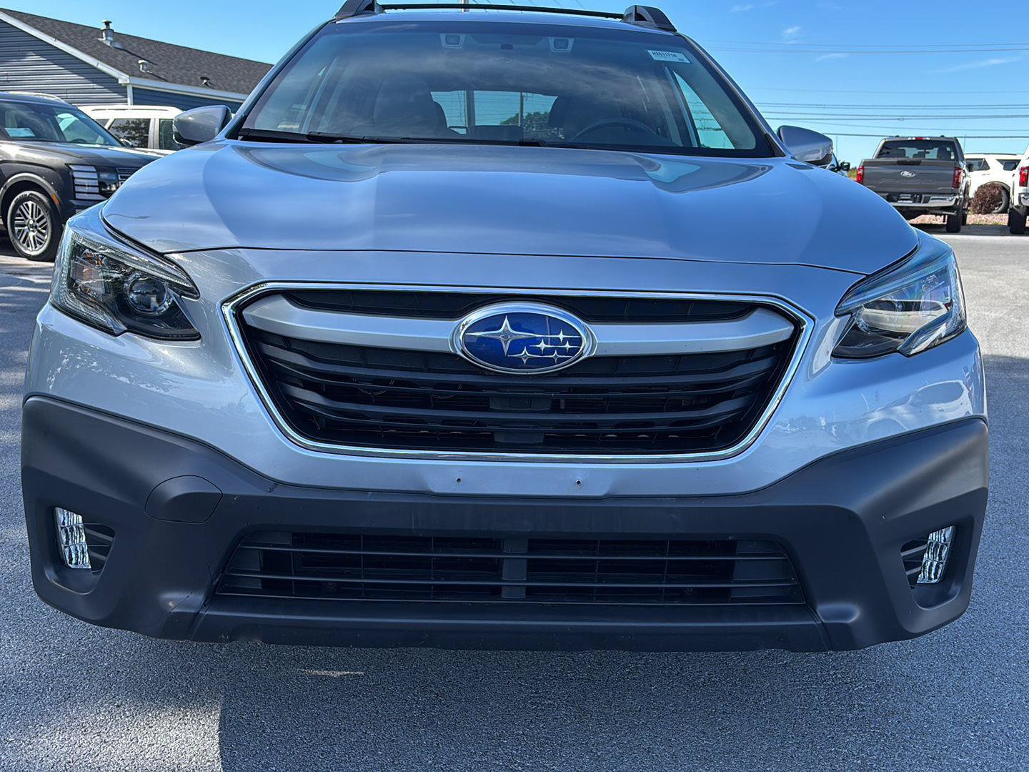Used 2022 Subaru Outback Premium AWD/4WD image 9