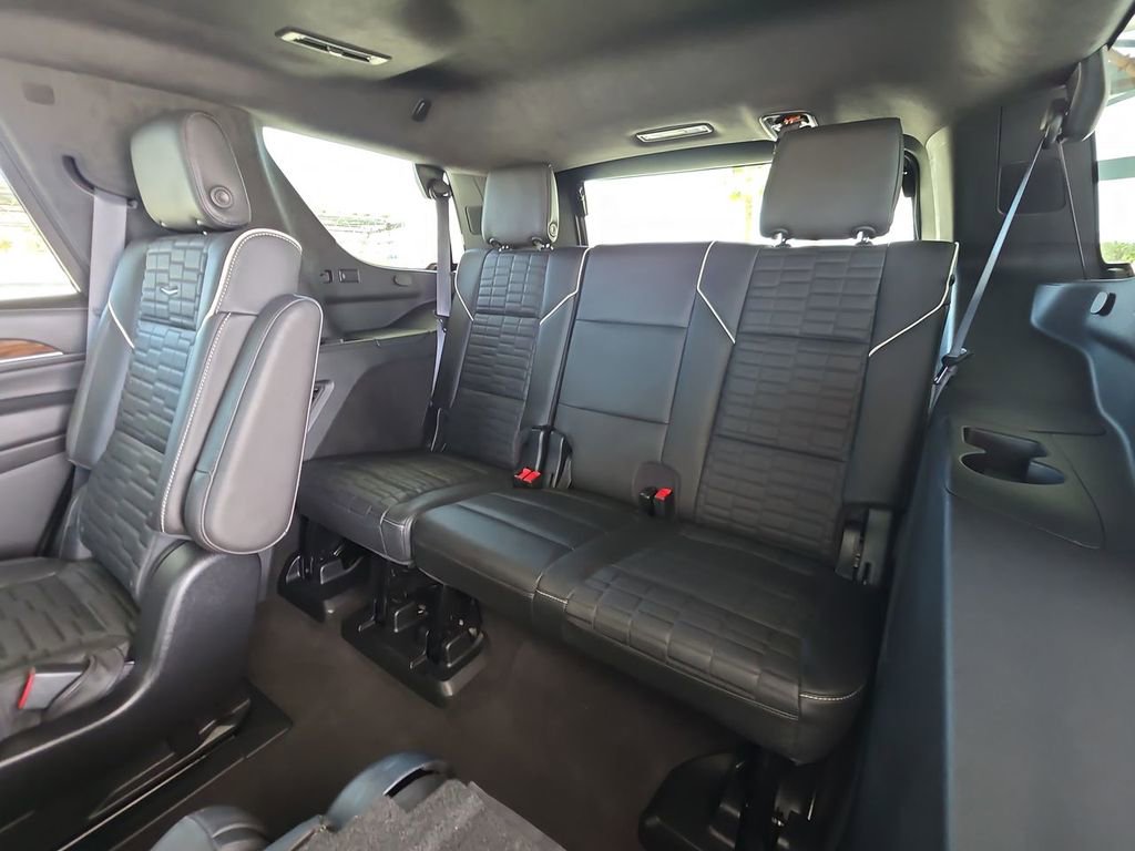 Certified 2024 Cadillac Escalade Premium Luxury Platinum image 26