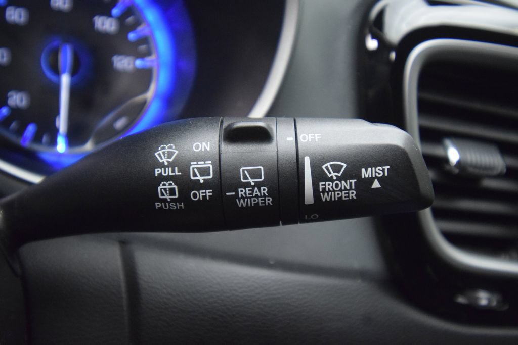 Used 2020 Chrysler Pacifica Touring-L Plus FWD image 35