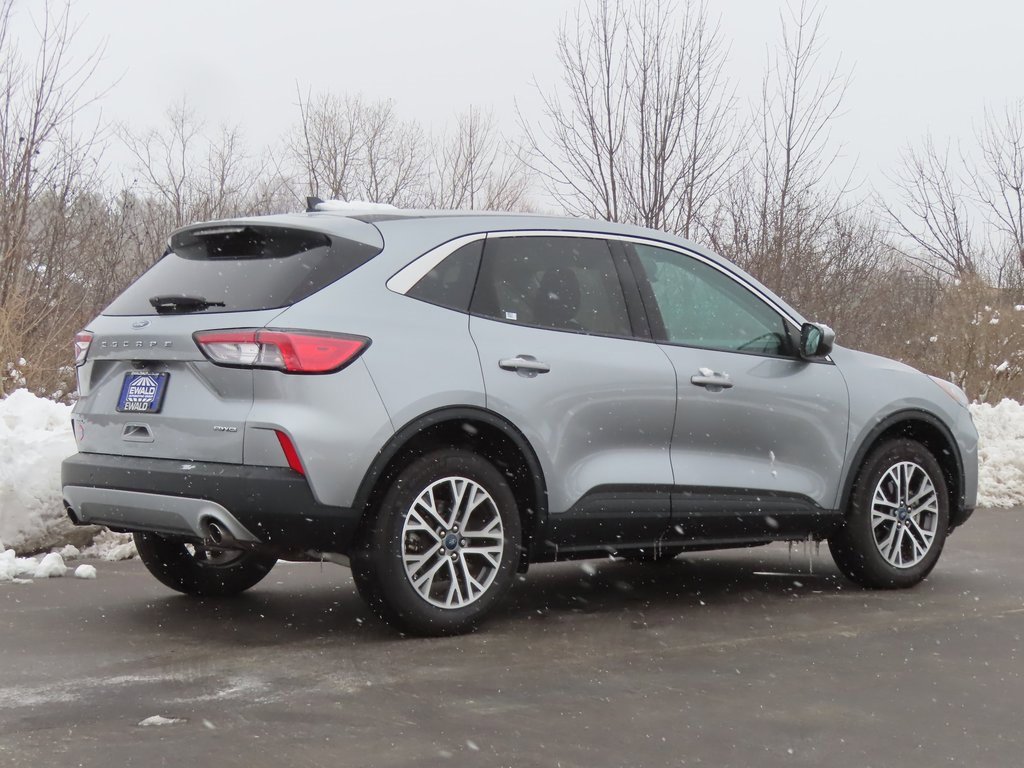 Used 2022 Ford Escape SEL image 3