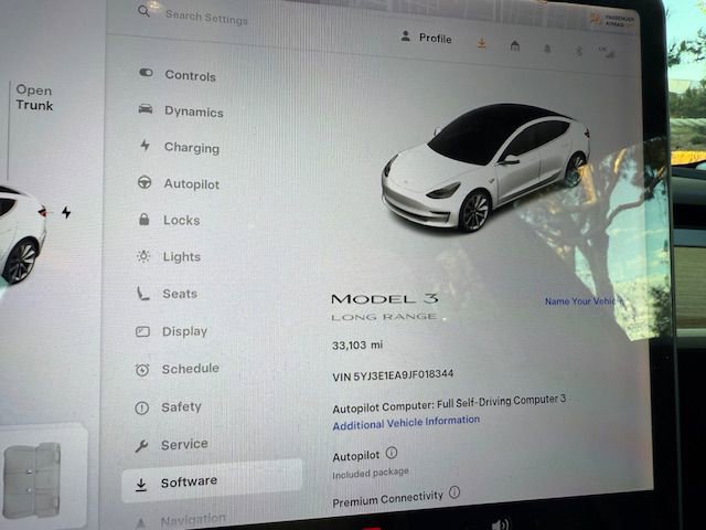 Used 2018 Tesla Model 3 Long Range image 9