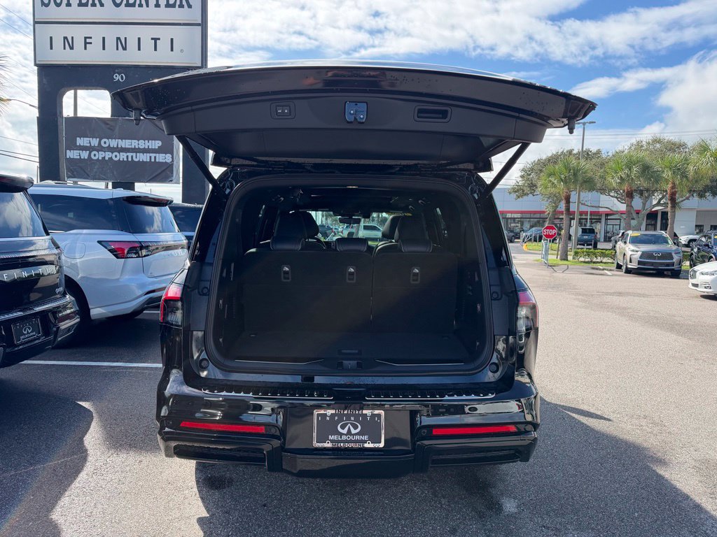 Used 2026 INFINITI QX80 4WD w/ Sport Exterior Package image 15