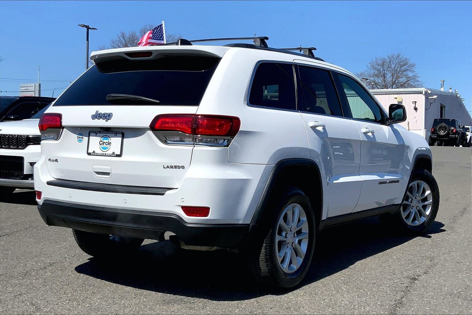Certified 2021 Jeep Grand Cherokee Laredo AWD/4WD image 11