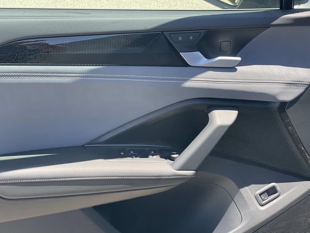 New 2026 Volkswagen Tiguan SE R-Line FWD image 19