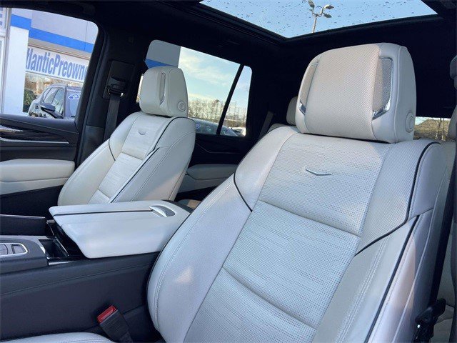 Certified 2021 Cadillac Escalade Sport w/ Driver Assist Tech Package image 13