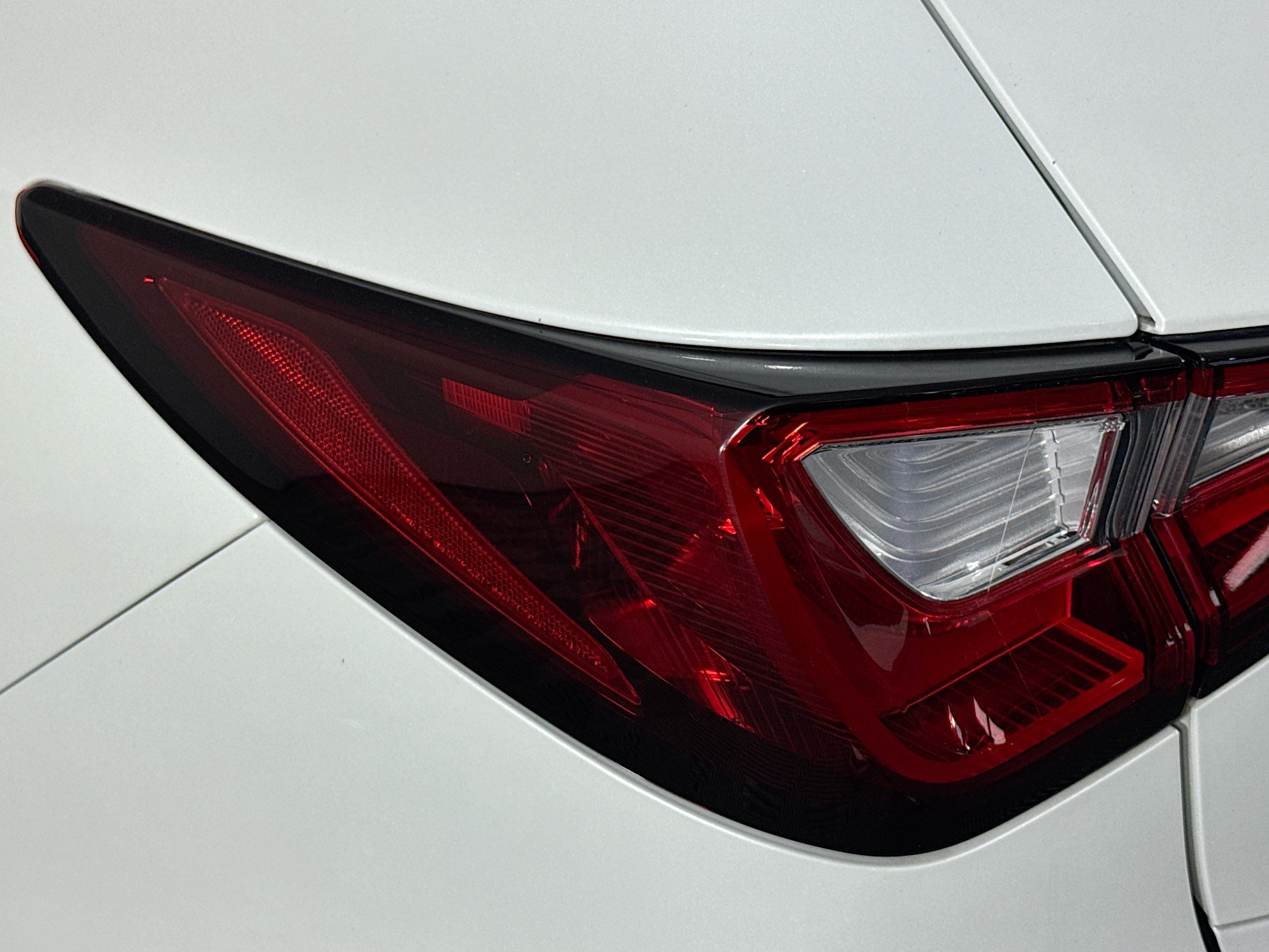 Used 2022 Acura MDX w/ Advance Package AWD/4WD image 34
