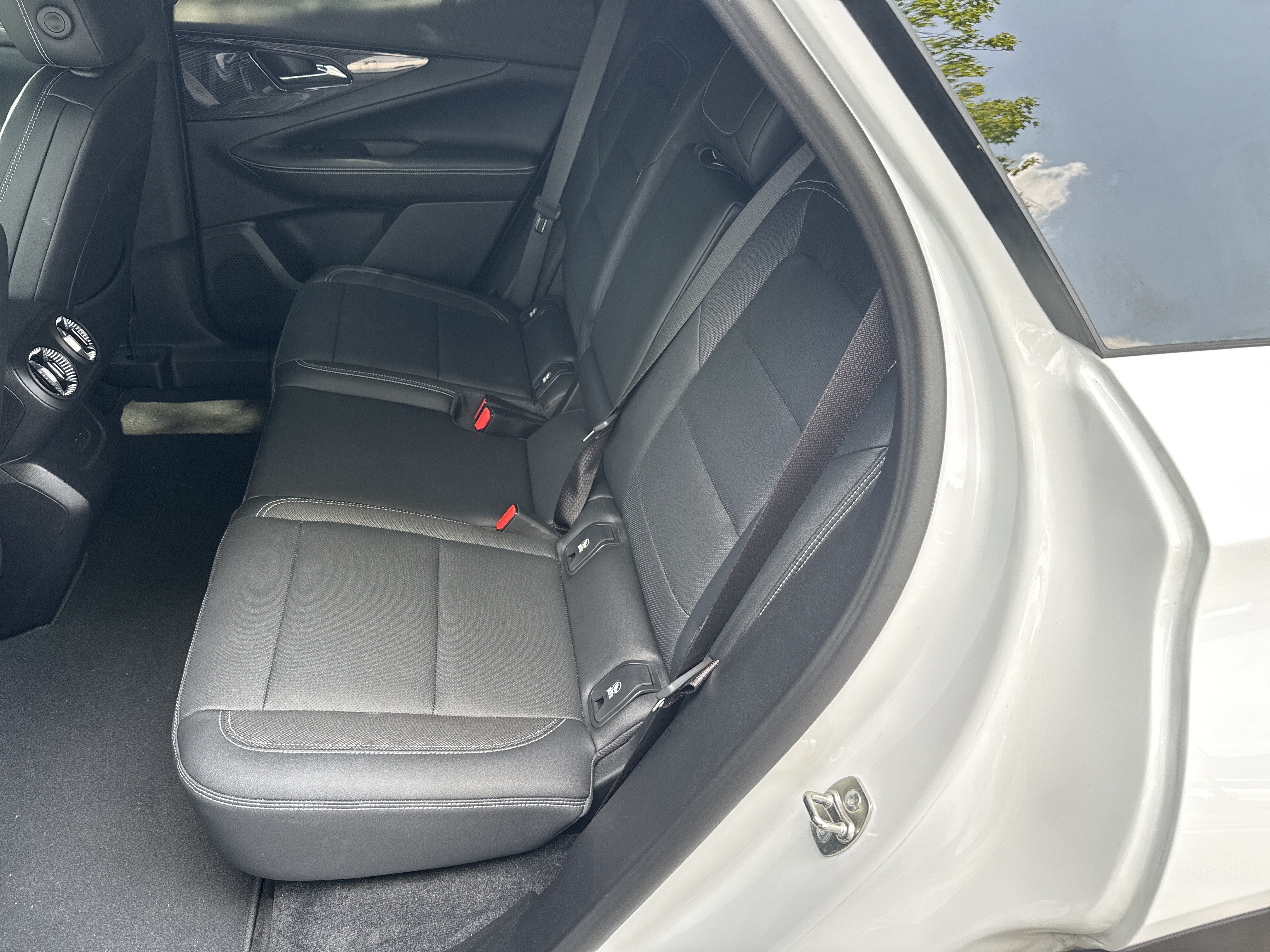 Certified 2024 Chevrolet Blazer EV LT AWD/4WD image 12