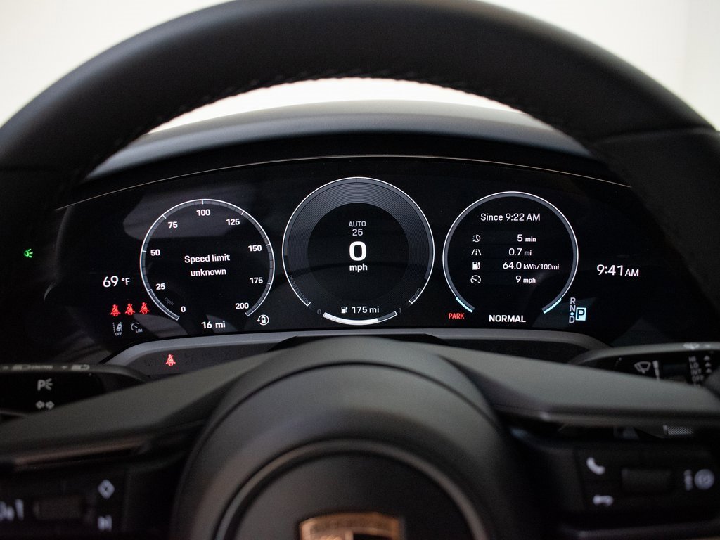 New 2025 Porsche Taycan image 26