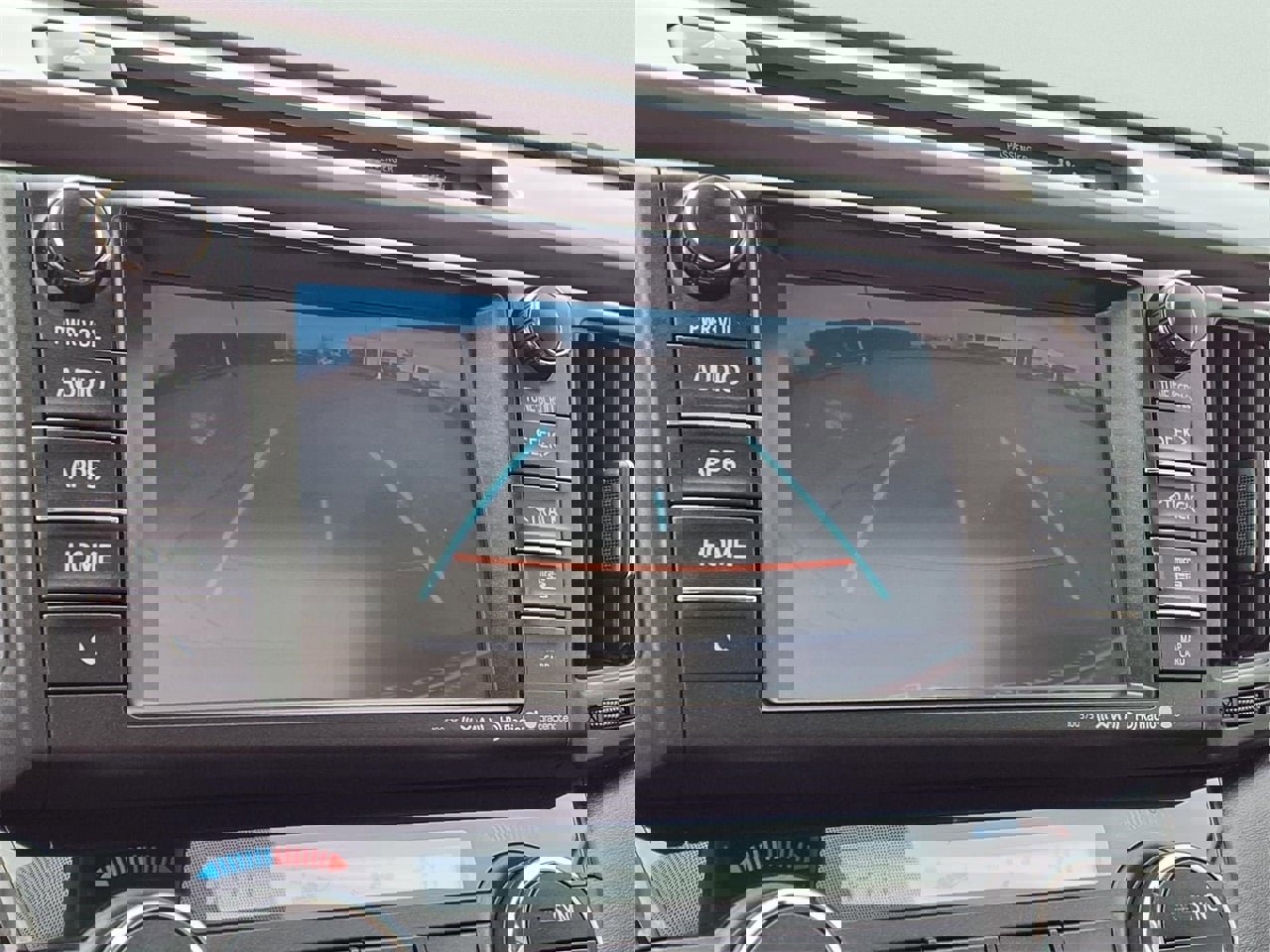 Used 2018 Toyota RAV4 Limited w/ Protection Package image 22