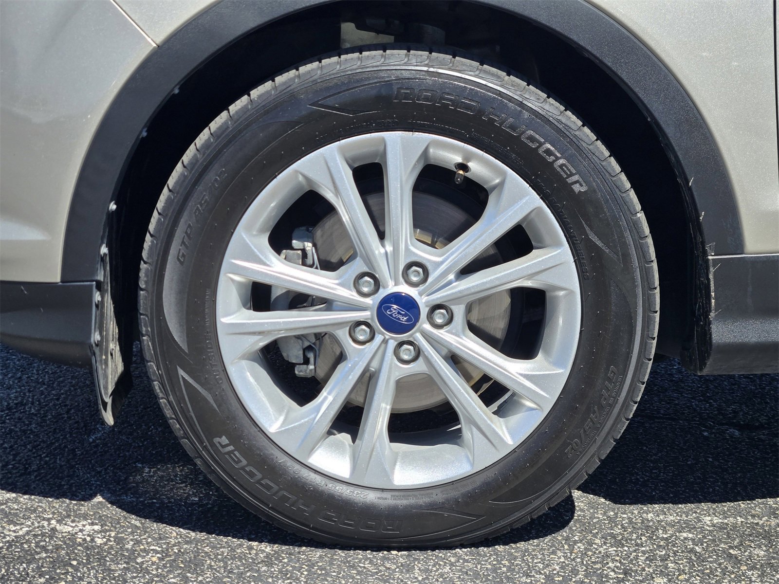 Used 2017 Ford Escape SE w/ Equipment Group 201A image 11