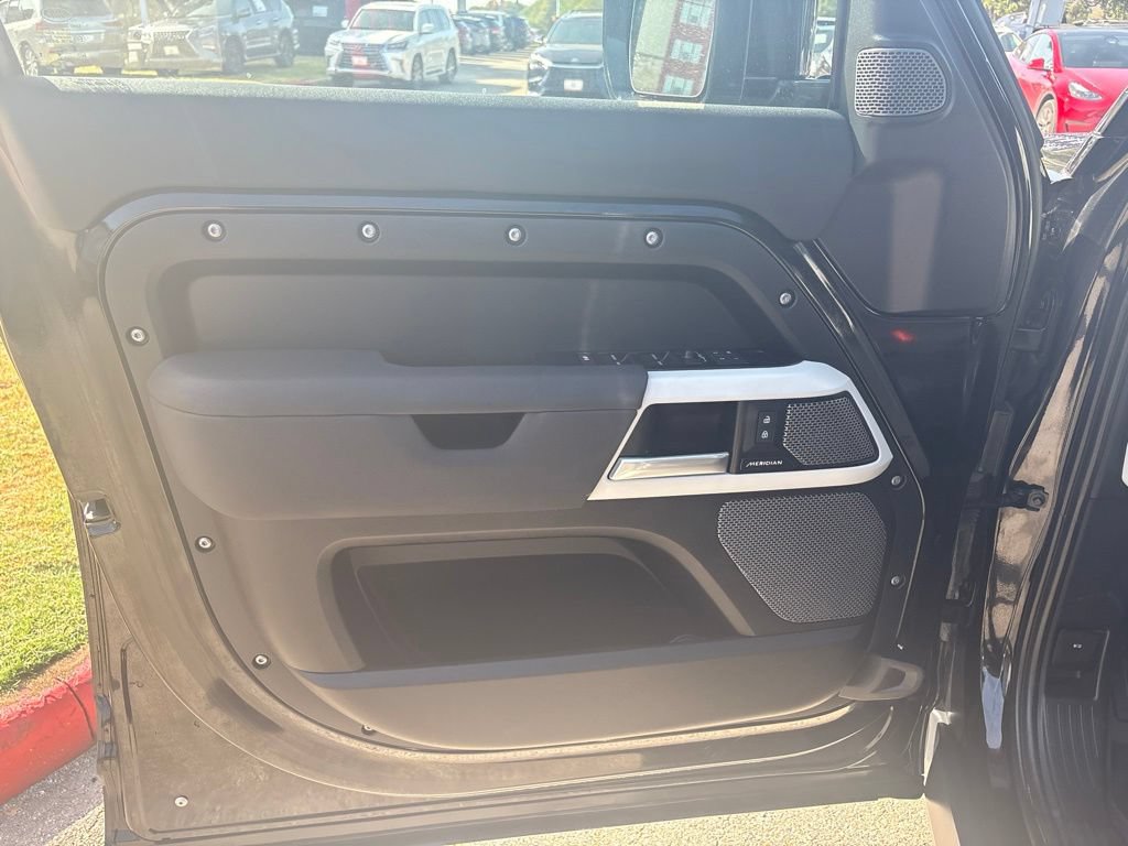 Used 2023 Land Rover Defender 110 S AWD/4WD image 11