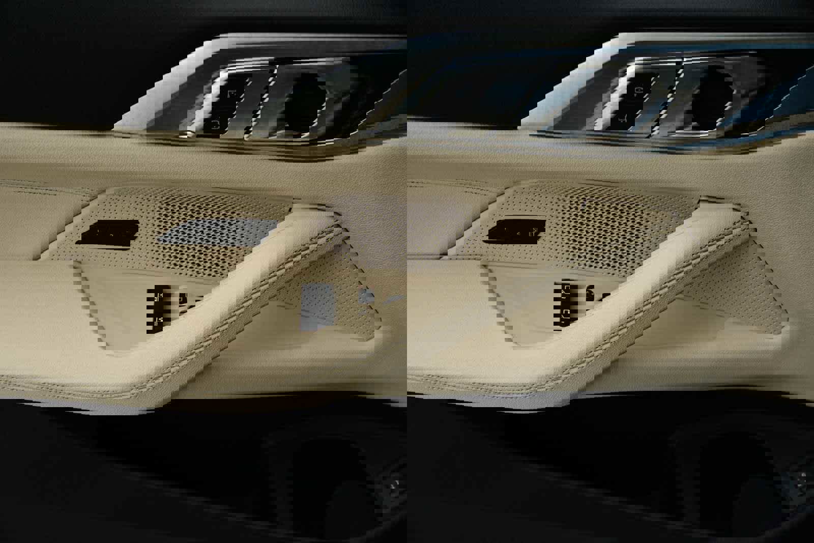 Used 2025 BMW 430i xDrive Coupe w/ Premium Package image 21