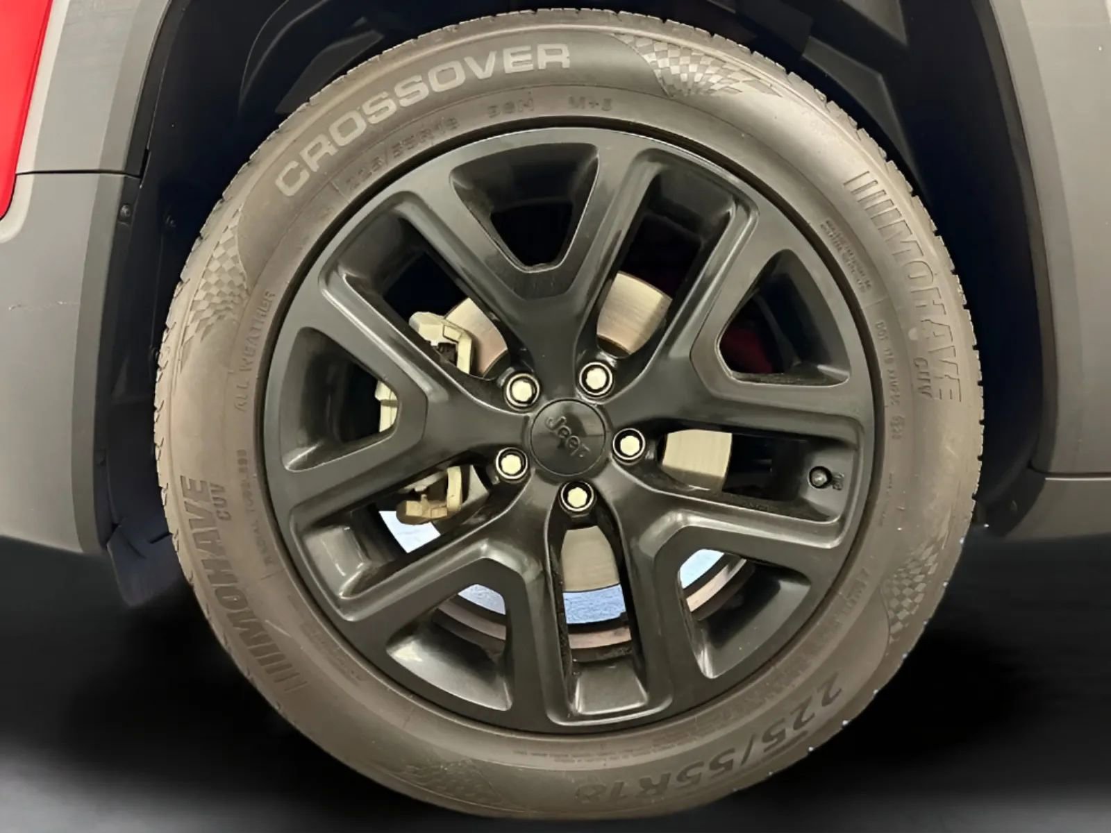 Used 2018 Jeep Renegade Altitude FWD image 25
