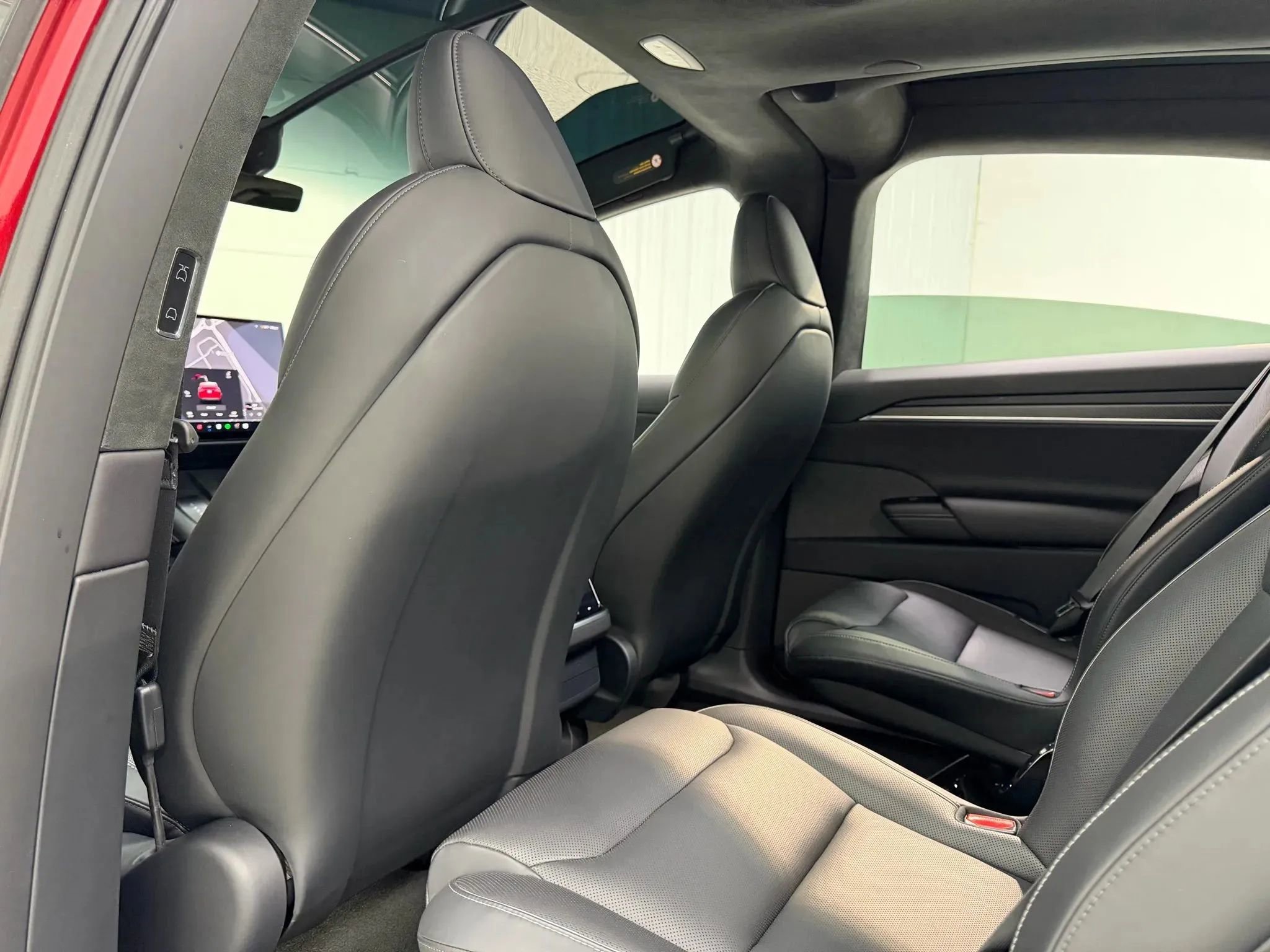 Used 2024 Tesla Model X Plaid image 16