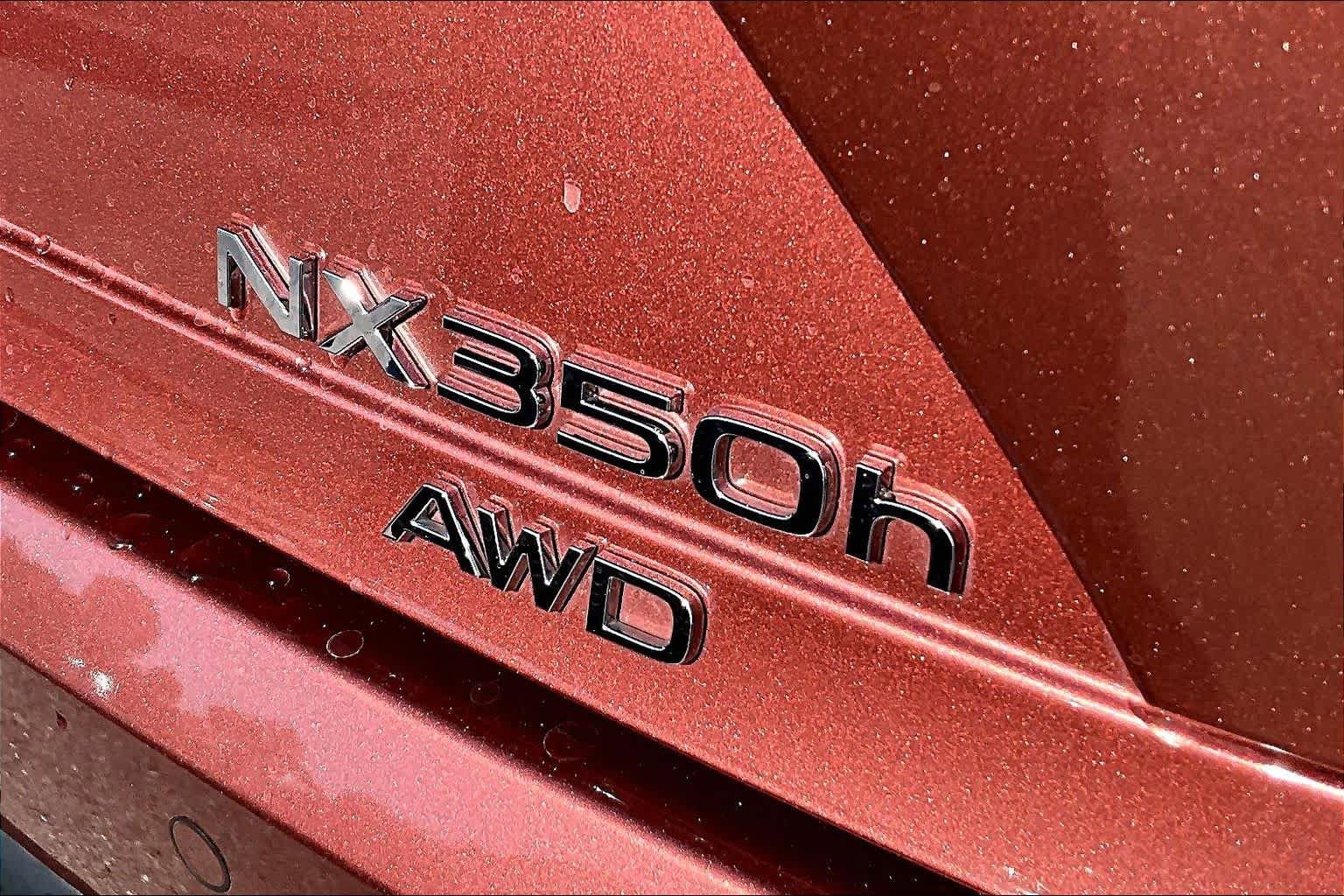 Used 2025 Lexus NX 350h AWD w/ Cold Area Package image 10