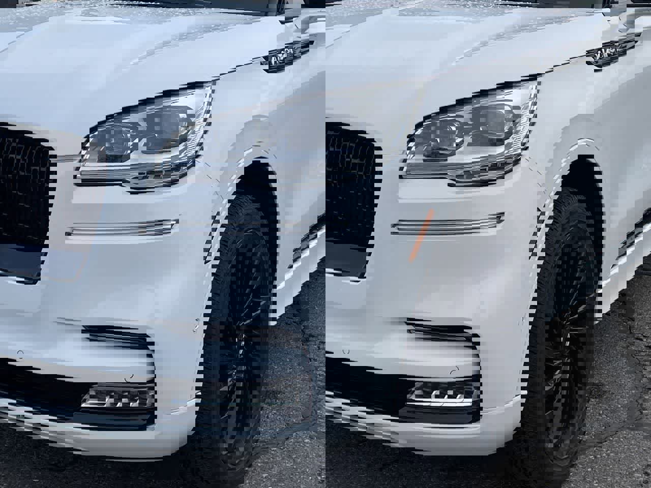 Used 2024 Lincoln Aviator Black Label w/ Jet Package image 40