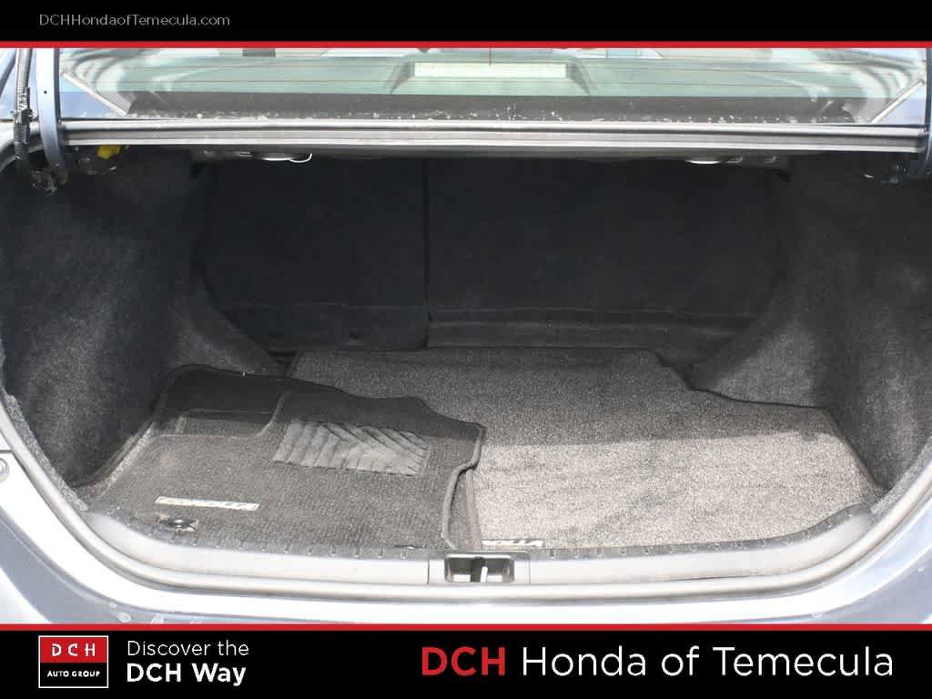 Used 2014 Toyota Corolla LE image 22