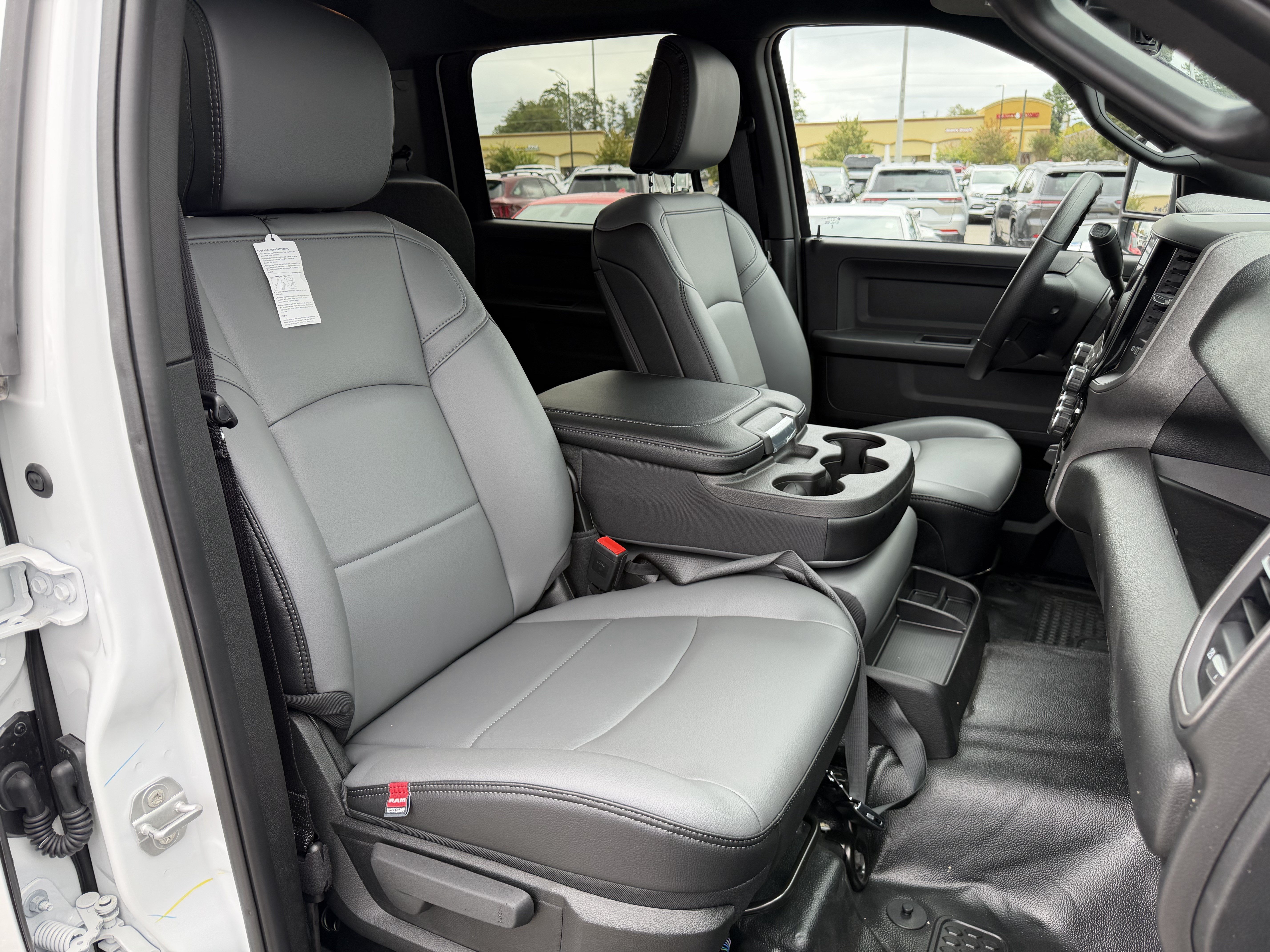 New 2026 RAM 2500 Tradesman w/ Chrome Appearance Group AWD/4WD image 34