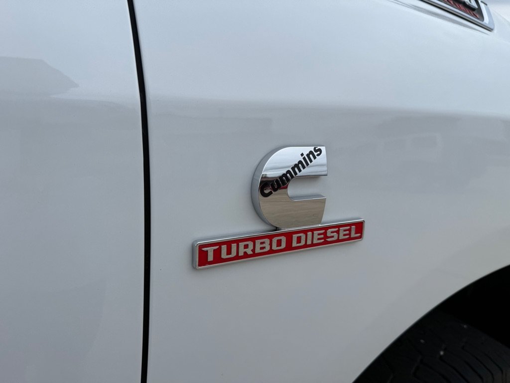 Used 2022 RAM 3500 Tradesman w/ Chrome Appearance Group AWD/4WD image 9