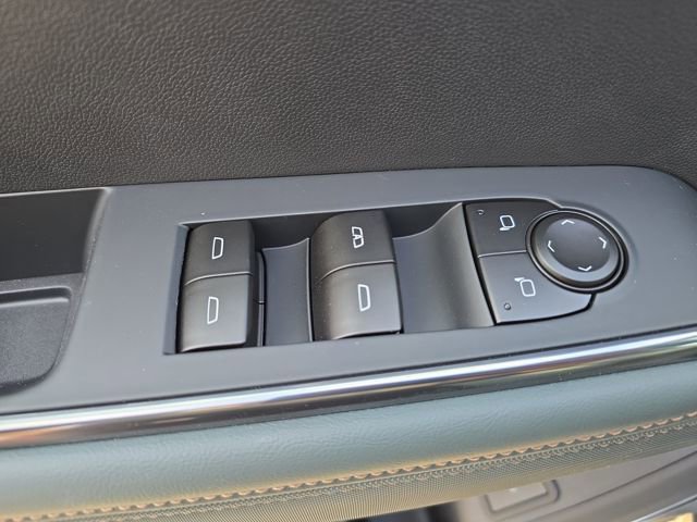 New 2026 GMC Acadia AT4 w/ Super Cruise Package image 8