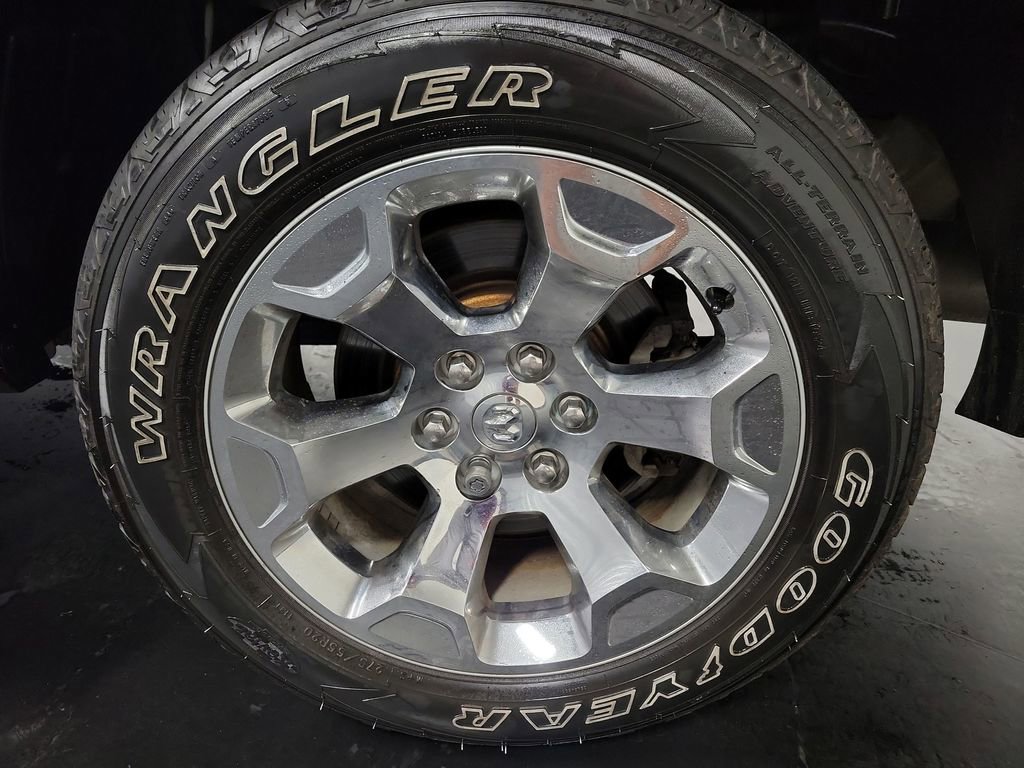 Used 2019 RAM 1500 Big Horn AWD/4WD image 11