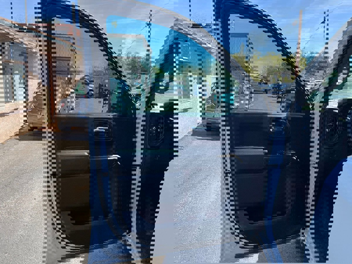 Used 2022 GMC Sierra 1500 Pro w/ Pro Value Package image 12