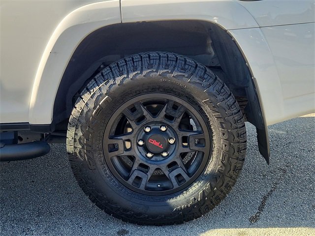 Used 2022 Toyota 4Runner SR5 Premium image 33