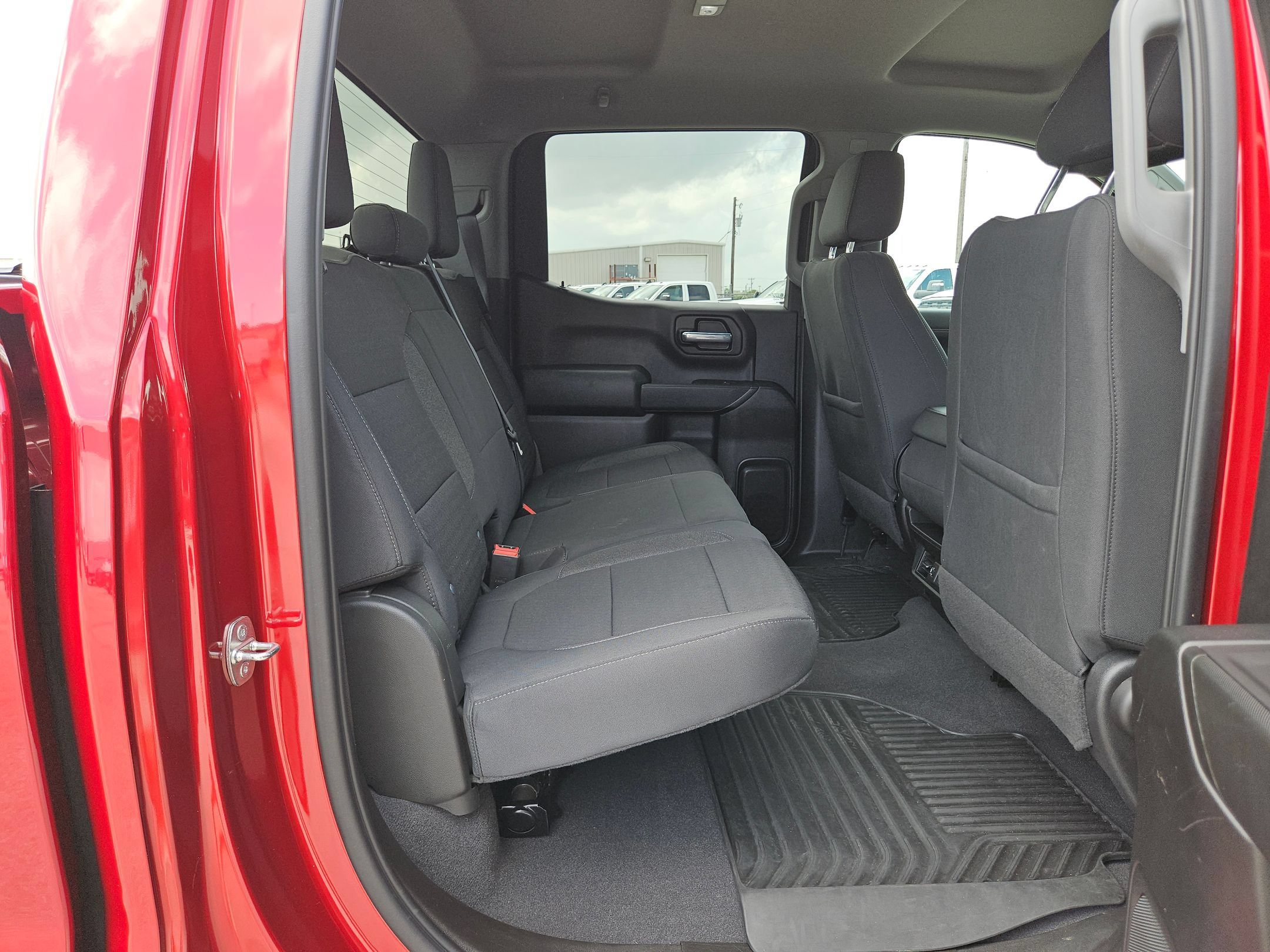 Used 2021 Chevrolet Silverado 1500 LT RWD image 25