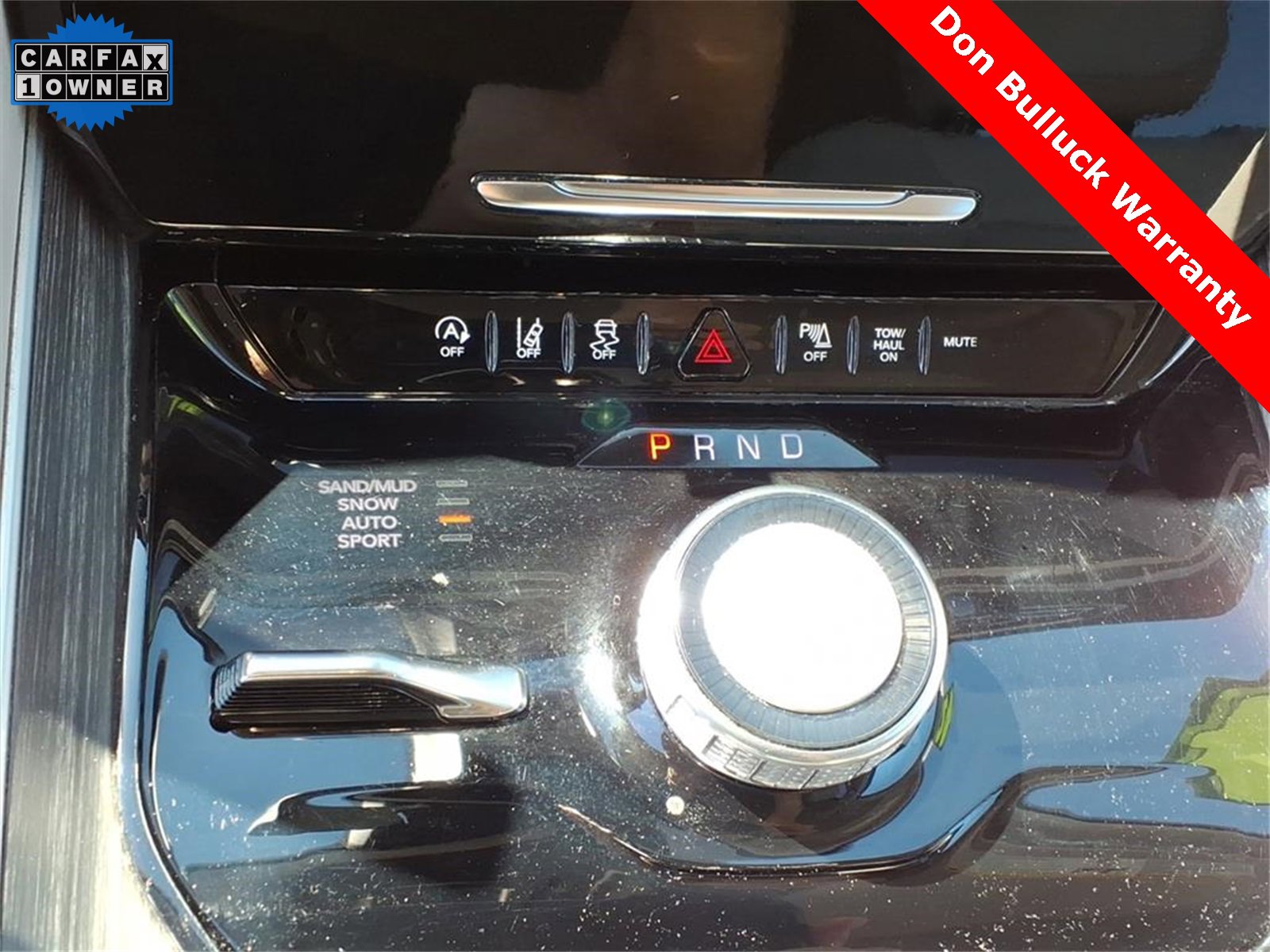 Used 2024 Jeep Wagoneer L Series II w/ Flexible Seating Group image 25