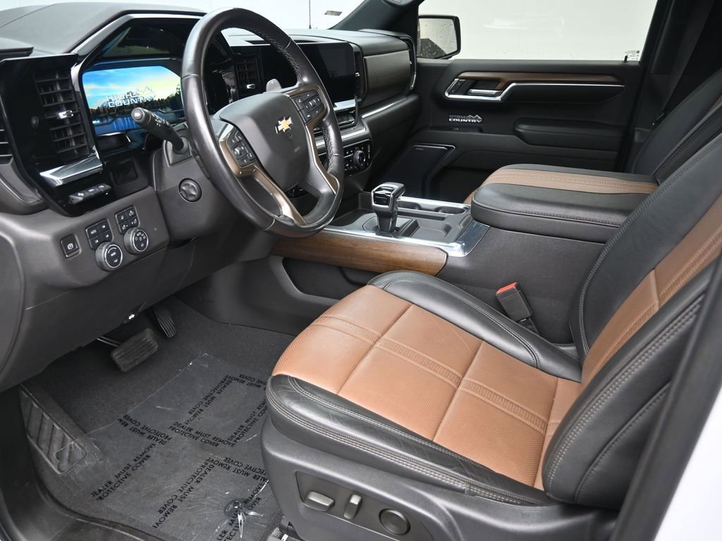 Used 2023 Chevrolet Silverado 1500 High Country w/ High Country Premium Package image 12