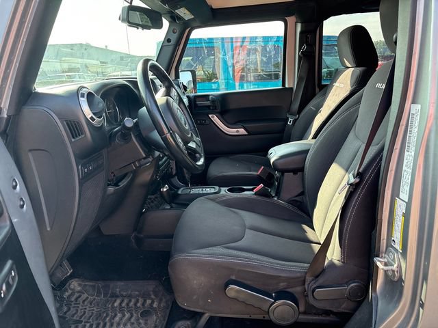 Used 2014 Jeep Wrangler Unlimited Rubicon w/ Connectivity Group AWD/4WD image 7