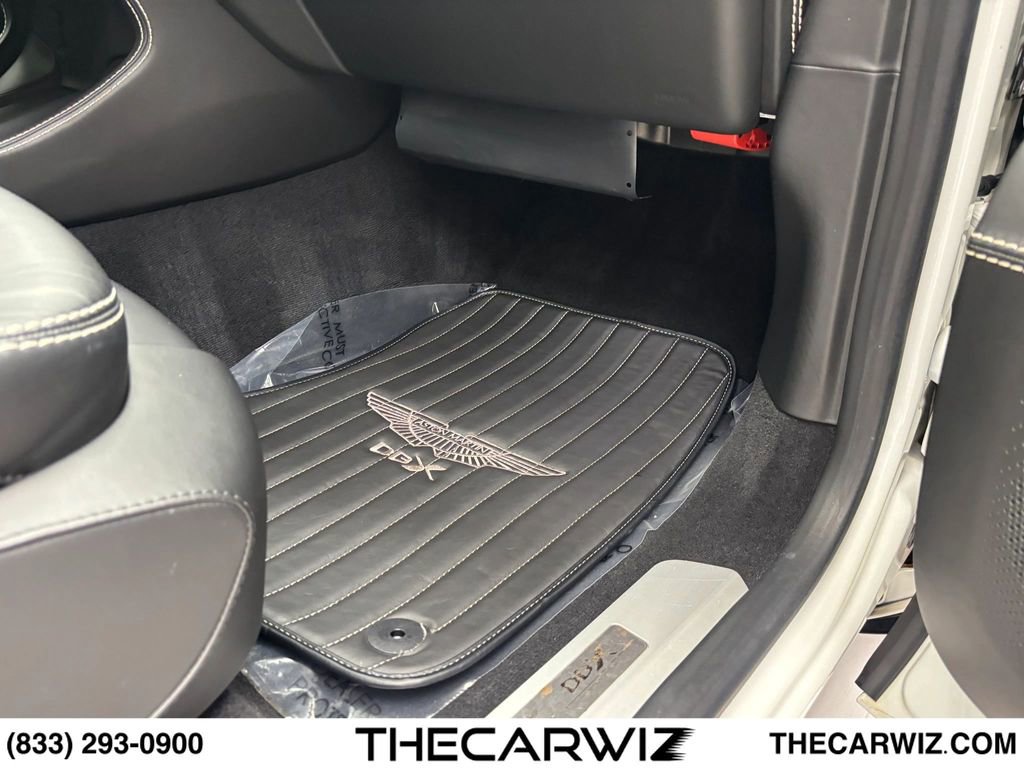 Used 2021 Aston Martin DBX AWD/4WD image 90