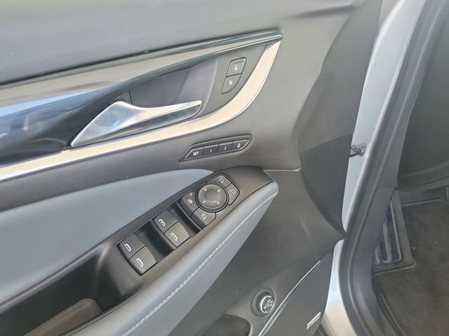 Used 2020 Buick Enclave Premium w/ Sun and Sites Package AWD/4WD image 18