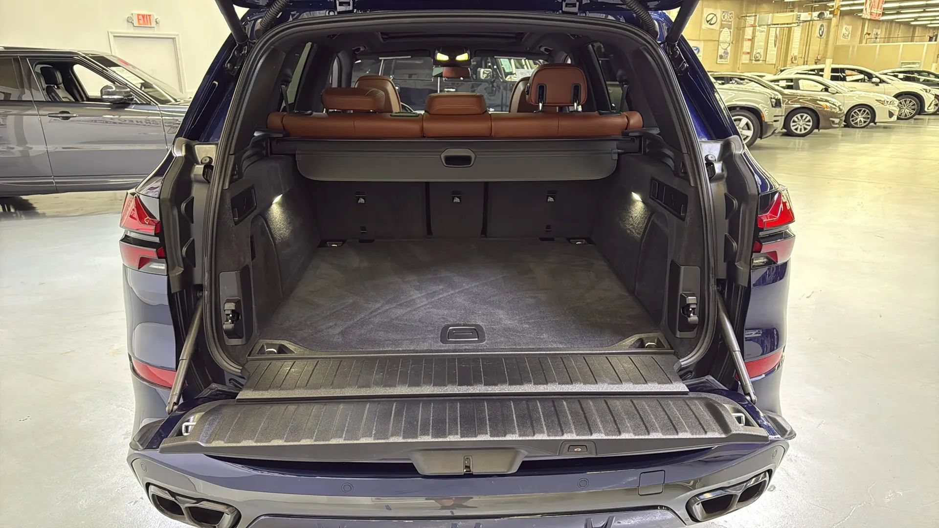 Used 2024 BMW X5 M60i AWD/4WD image 26