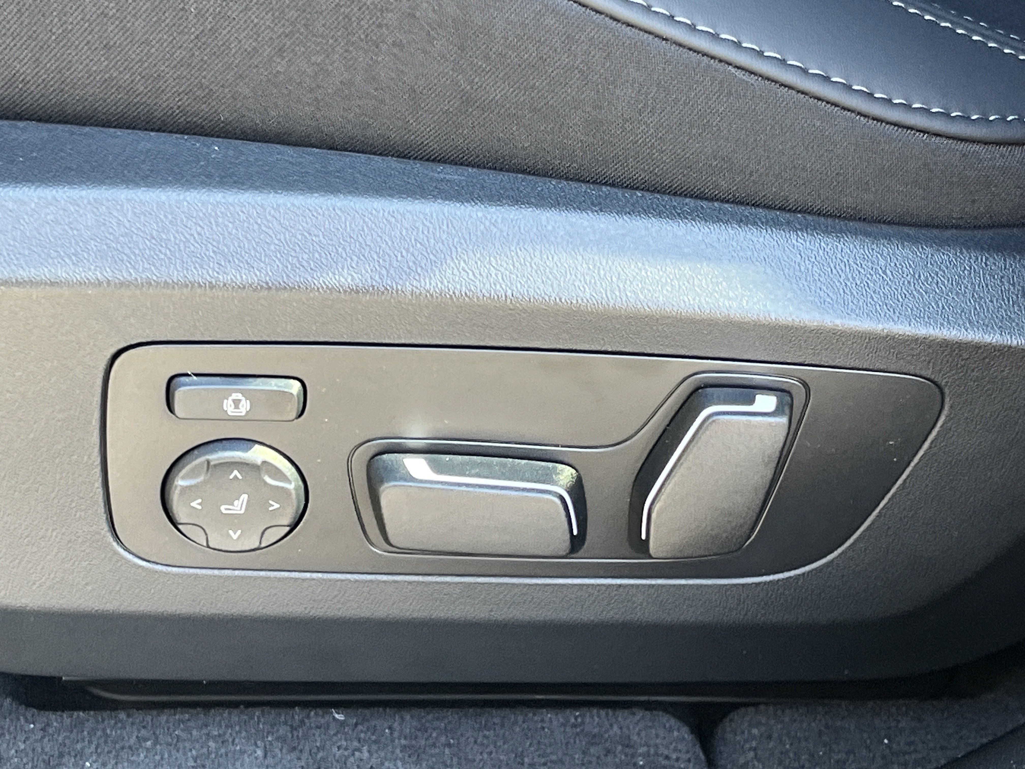 New 2026 BMW X3 xDrive30 w/ Premium Package image 18