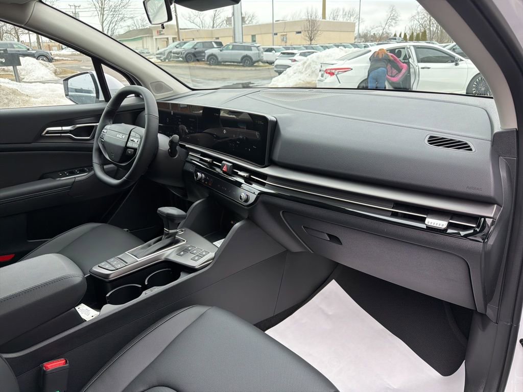 New 2026 Kia Sportage SX image 13