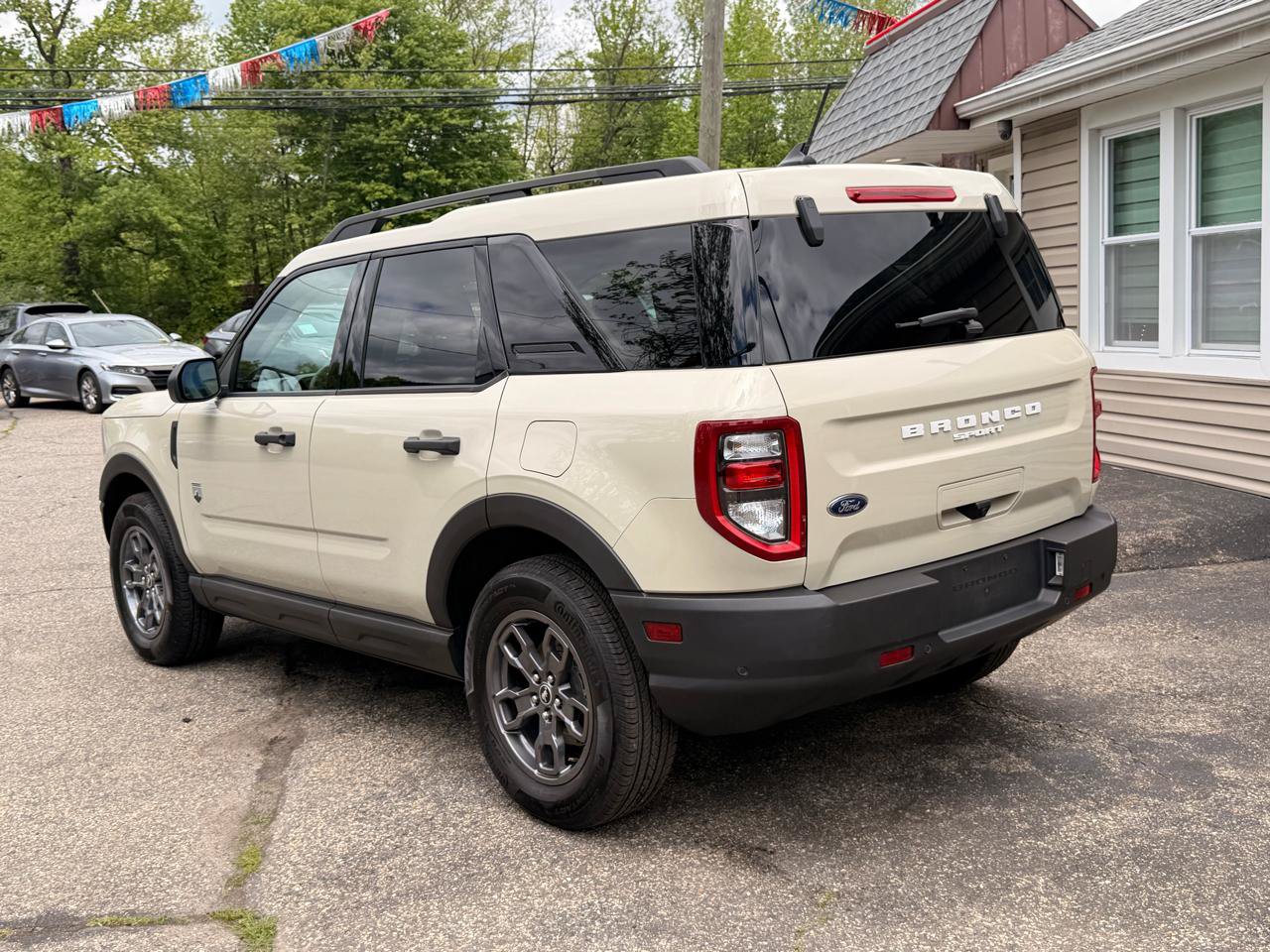 Used 2024 Ford Bronco Sport Big Bend w/ Convenience Package AWD/4WD image 5