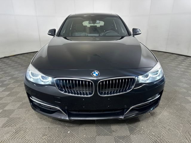Used 2018 BMW 330i Gran Turismo xDrive image 8