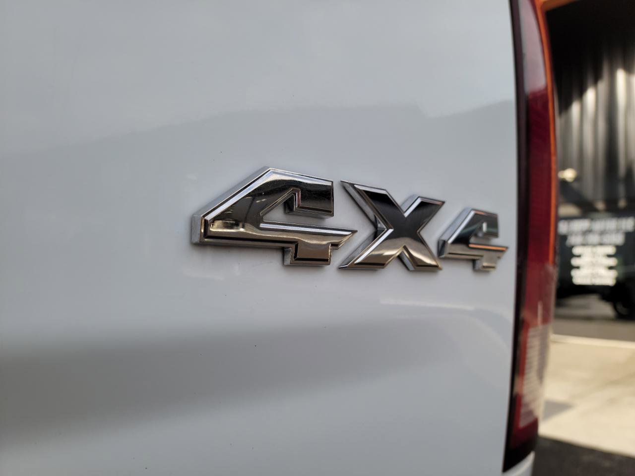 Used 2018 RAM 2500 SLT image 15