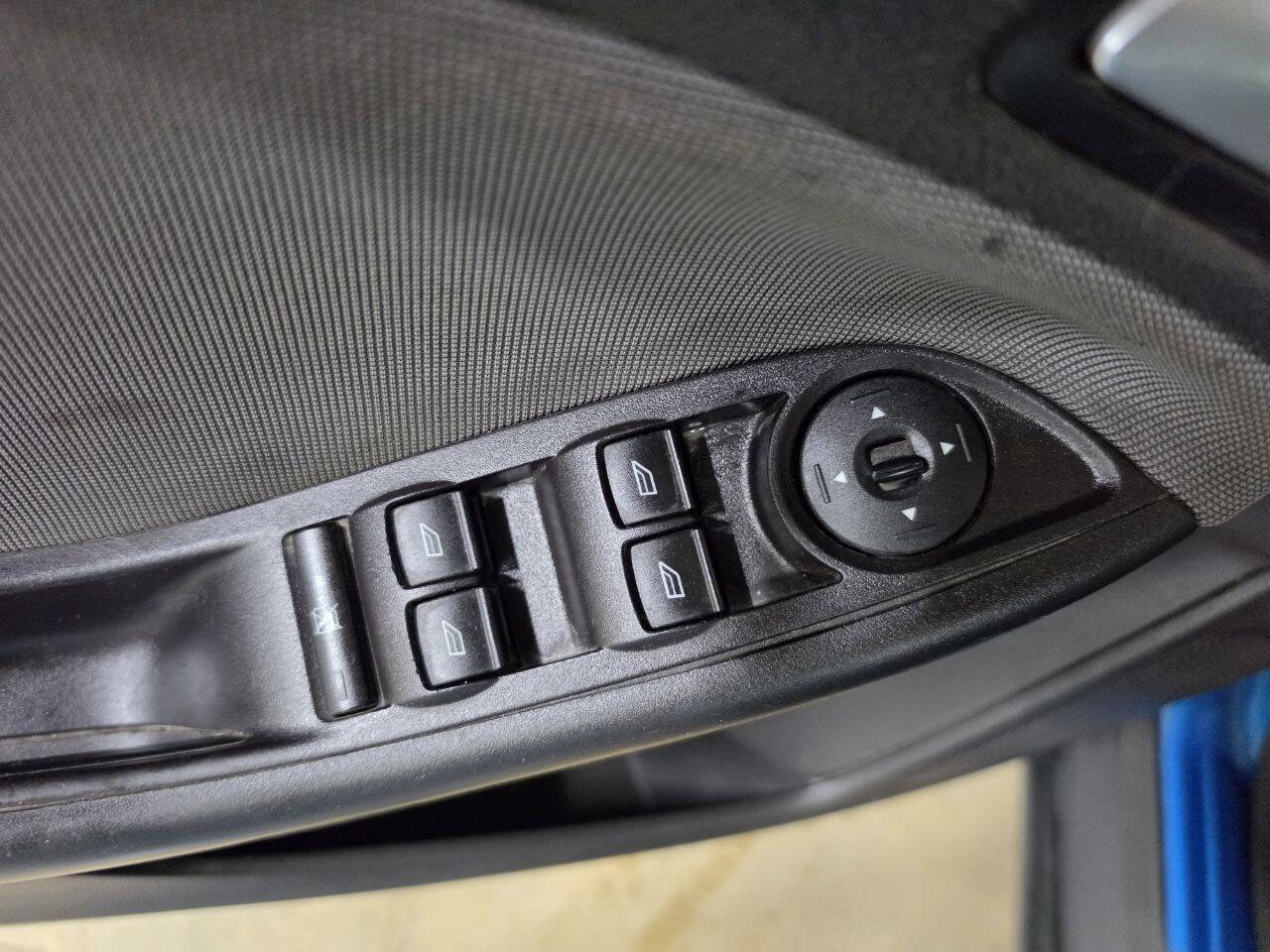 Used 2014 Ford Focus SE w/ SE Winter Package image 19