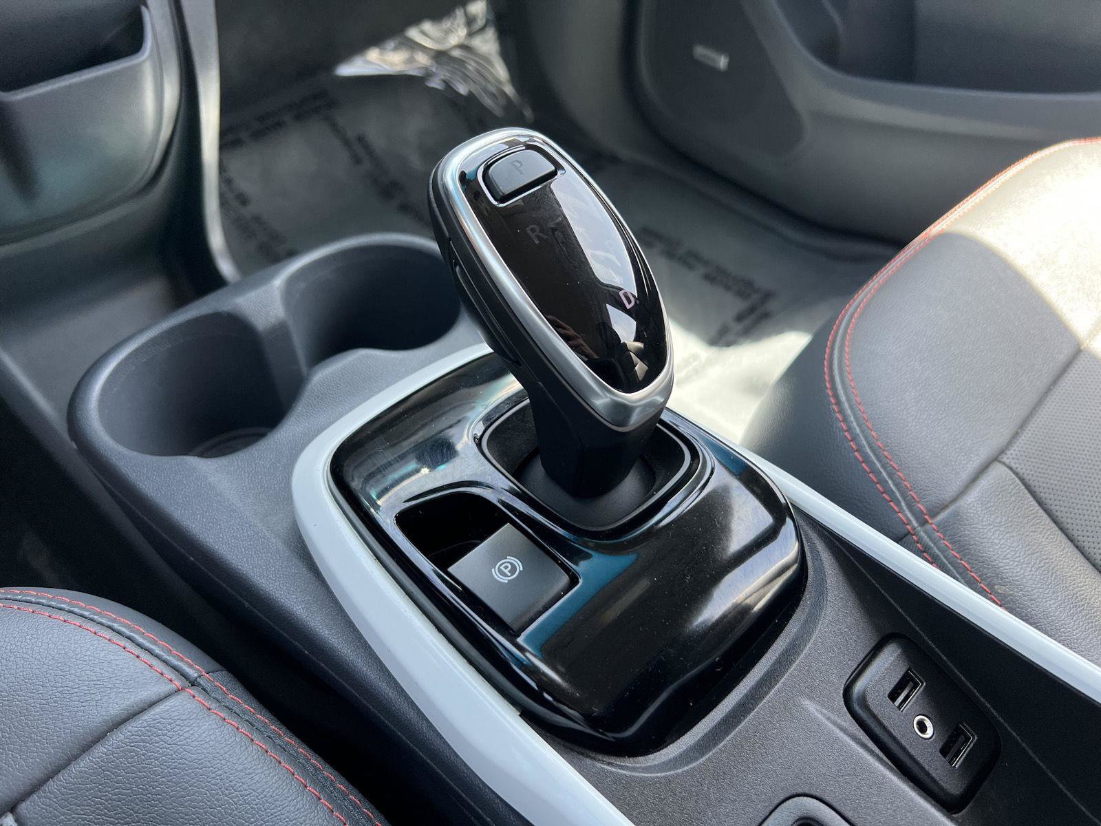 Used 2018 Chevrolet Bolt Premier w/ Driver Confidence II Package FWD image 36