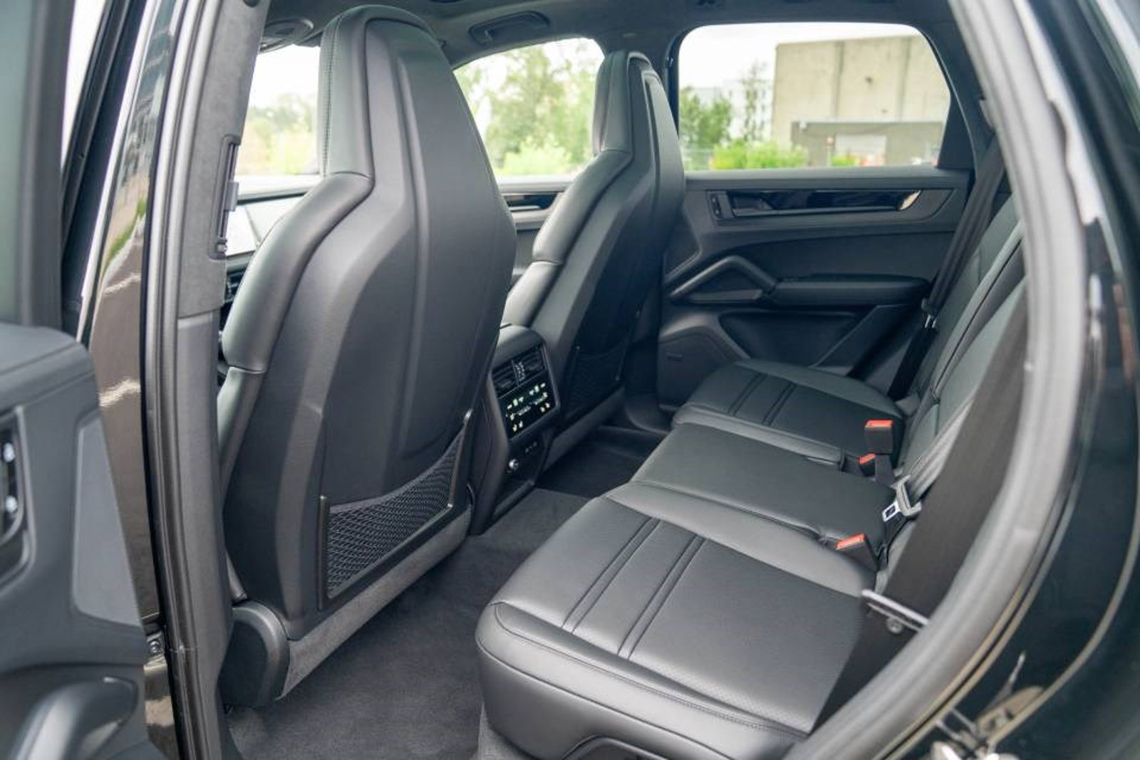 New 2026 Porsche Cayenne GTS AWD/4WD image 24