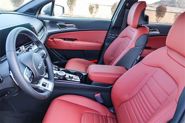 Used 2025 Kia Sportage SX Prestige image 23