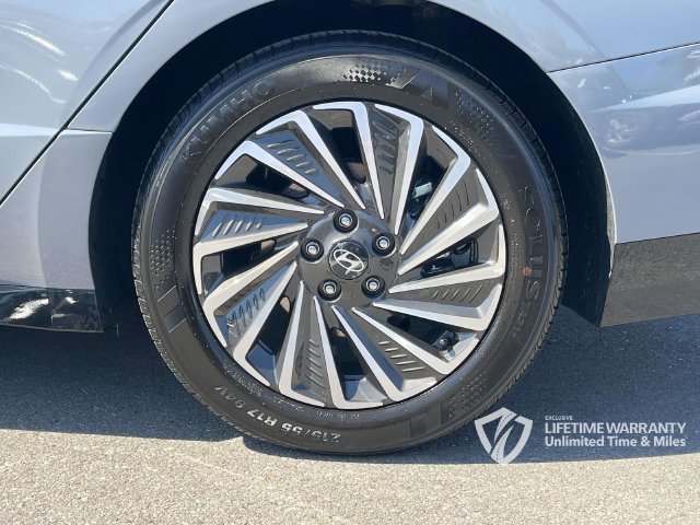 Used 2026 Hyundai Sonata Limited FWD image 13
