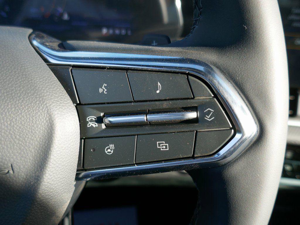 New 2026 Chevrolet Equinox LT w/ Midnight Edition image 15