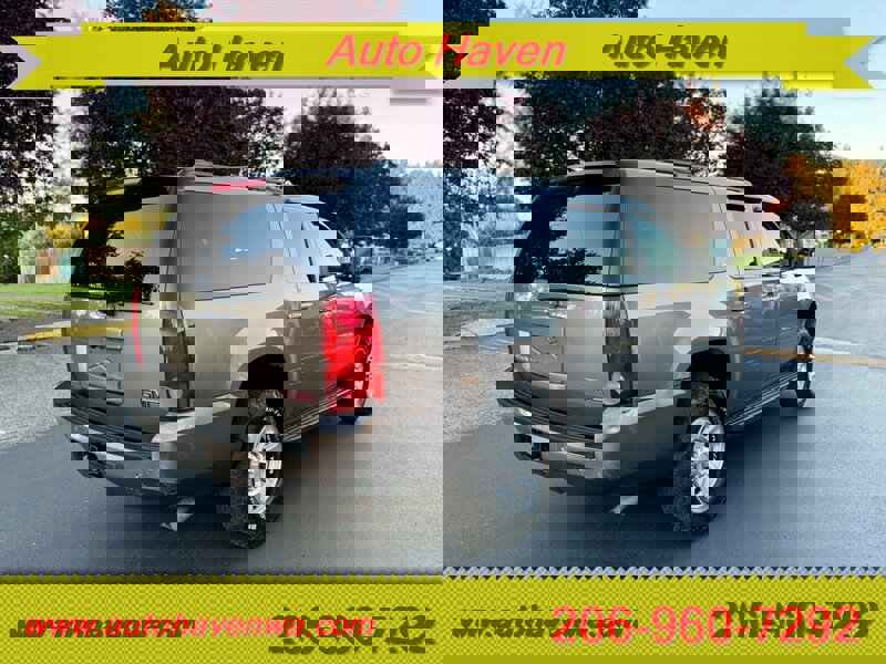 Used 2013 GMC Yukon XL 2500 SLT image 6