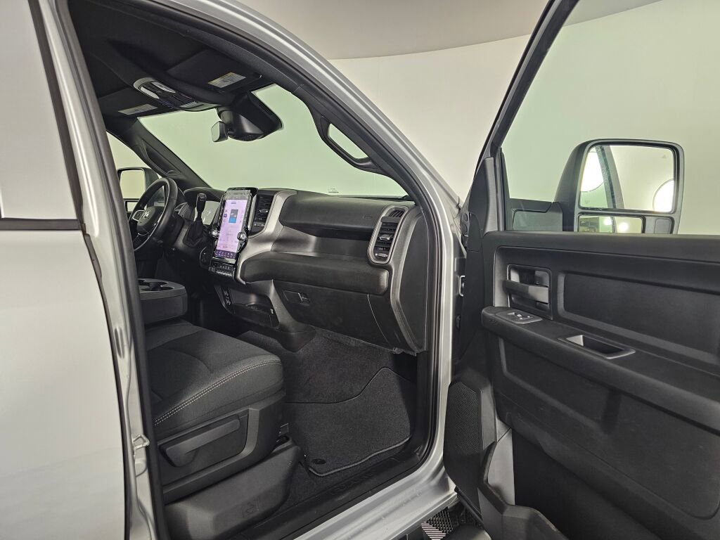 New 2026 RAM 3500 Tradesman AWD/4WD image 34